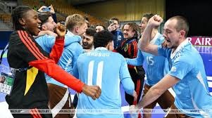 英超焦点战：维拉1-2绝杀阿森纳，曼城争冠机会大增