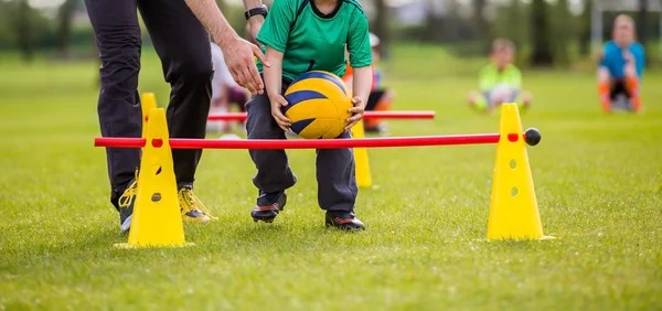 [图]张振阳100分钟绝平 三镇10分钟连追3球4-4国安