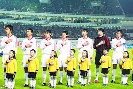 你对本杰明·舍什科对阵利兹联的上半场表现有何评价？